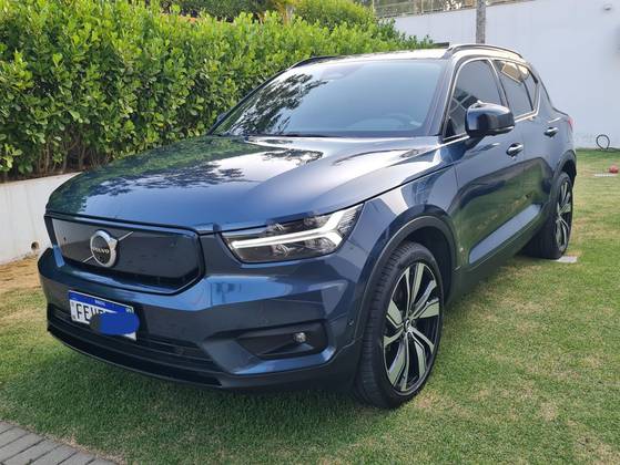 VOLVO XC40 P8 RECHARGE ELECTRIC BEV PURE AWD